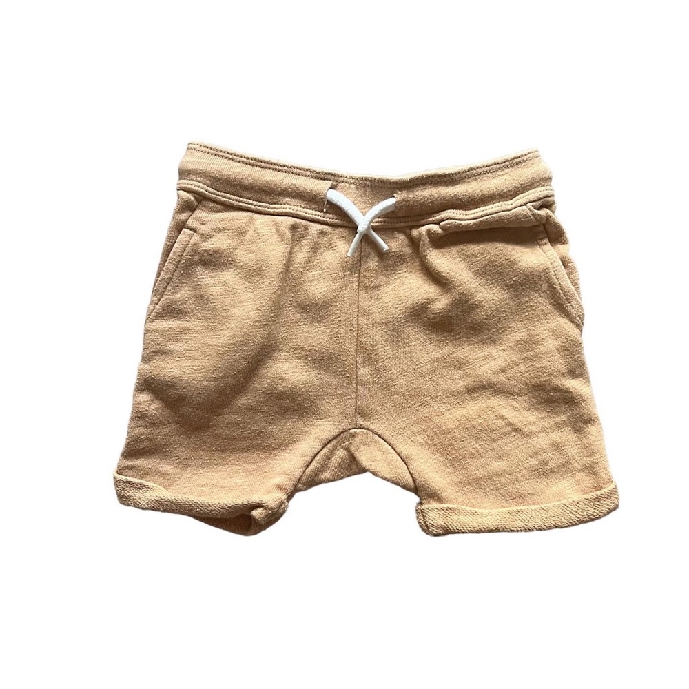 H&M tan coloured shorts 4-6 months